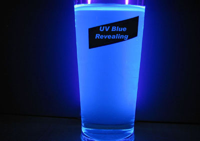 Свечения красителя UV Blue Revealing